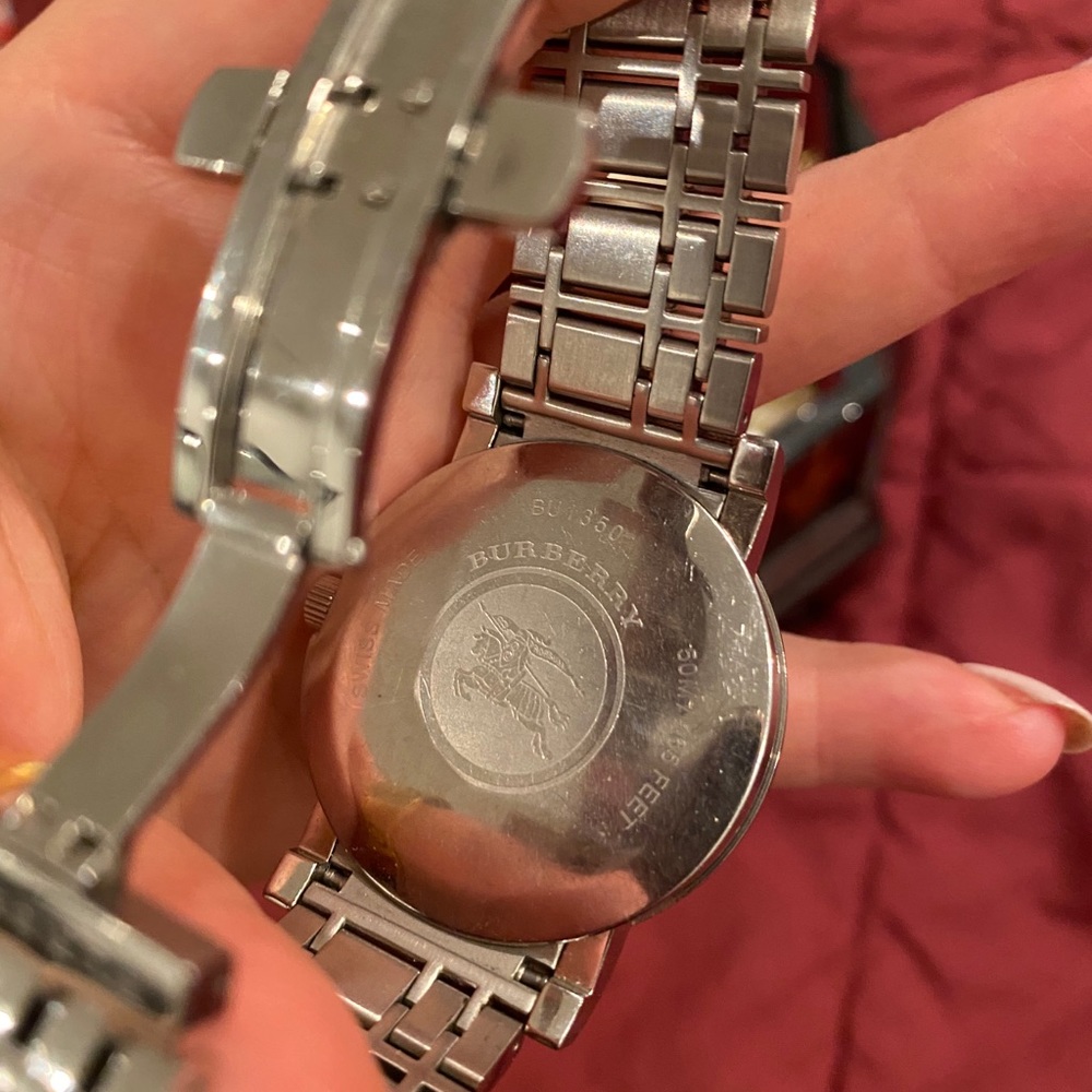 100% authentic - Picture 2 of 2